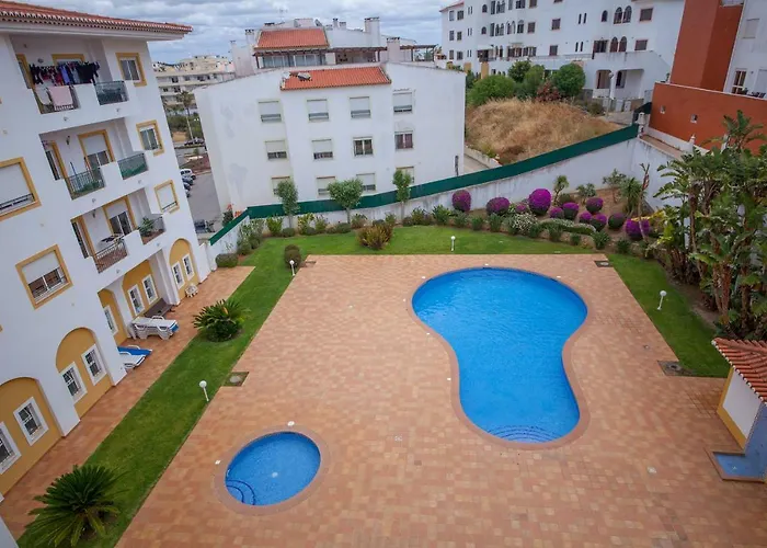 100m² 2 slaapkamer, 2 privé badkamer Appartement in São Sebastião