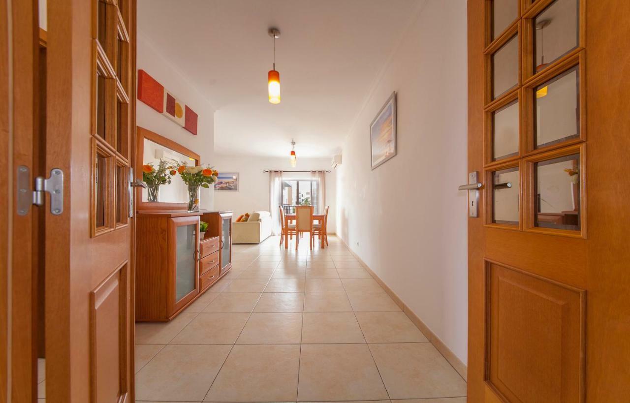 100m² 2 Slaapkamer, 2 Privé Badkamer In São Sebastião * Lagos