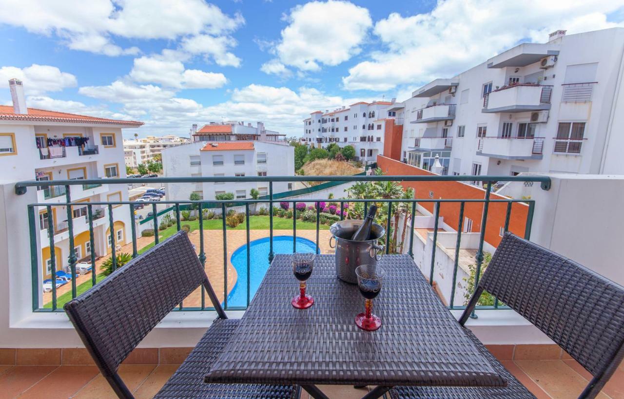 Apartment B41 - Windmill Modern With Pool *