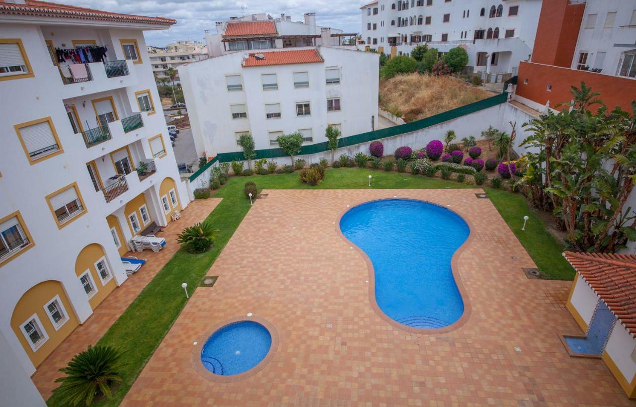 B41 - Windmill Modern With Pool Apartment Lagos